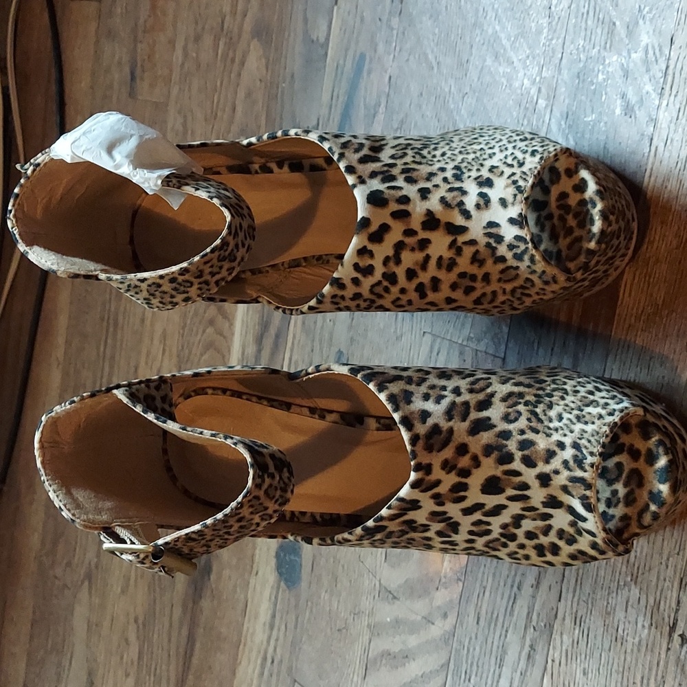 M&M 4 for $12 Shoes